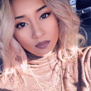 Meet your Posher, Jenn